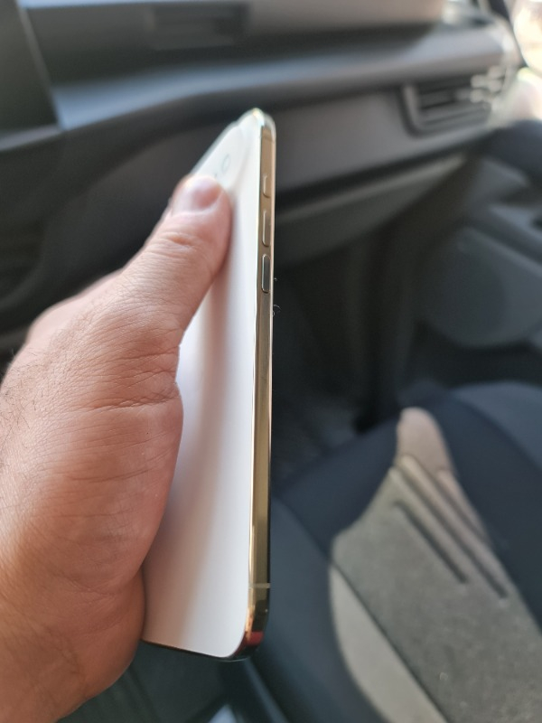 Apple iPhone Air 256 GB Uçuk Altın Rengi