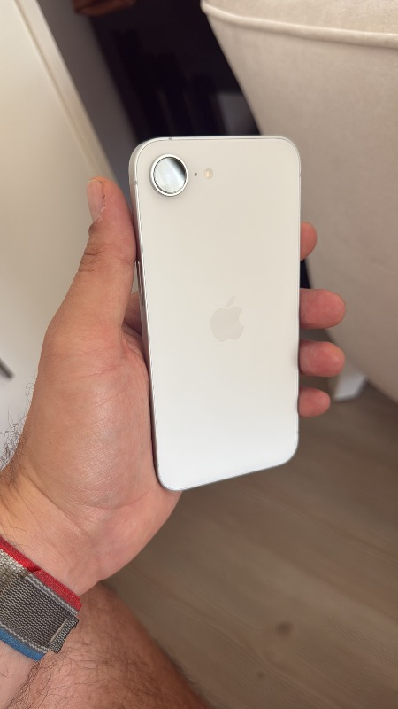 iPhone 16e 256GB Beyaz