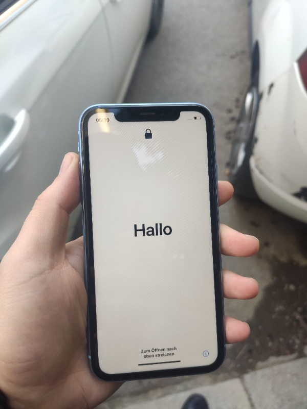 iPhone XR 64 GB Blue