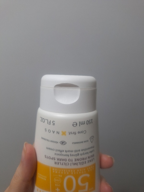 Photoderm SPOT SPF50+ Leke Karşıtı, Glabridin İçeren Yüksek Korumalı Yüz ve Vücut Güneş Kremi 150 ml