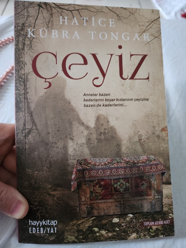 Çeyiz - Hatice Kübra Tongar
