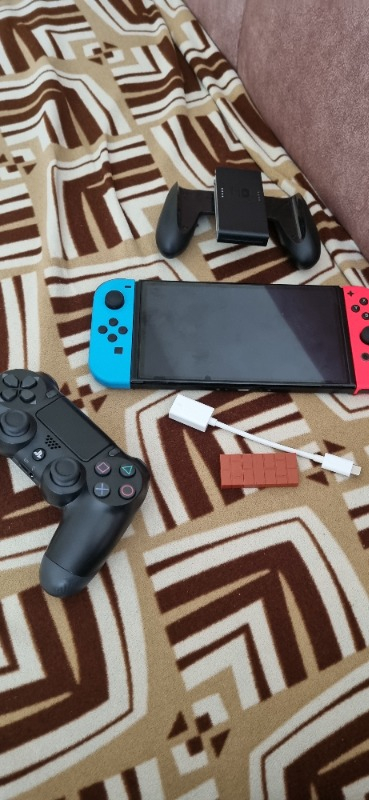 Nintendo Switch Oled Oyun Konsolu Kırmızı-Mavi - G