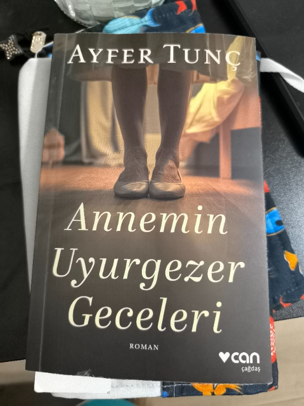 Can Yayınları Annemin Uyurgezer Geceleri - Ayfer Tunç