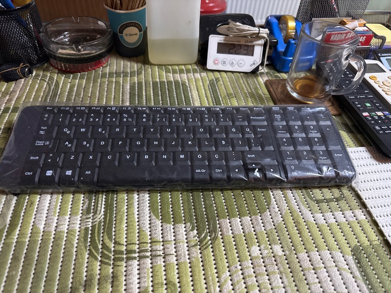 Logitech MK220 Kablosuz Türkçe Klavye Mouse Seti - Siyah