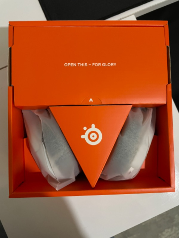Steelseries Arctis Nova 1 Multi-System Oyun Kulaklığı - Beyaz