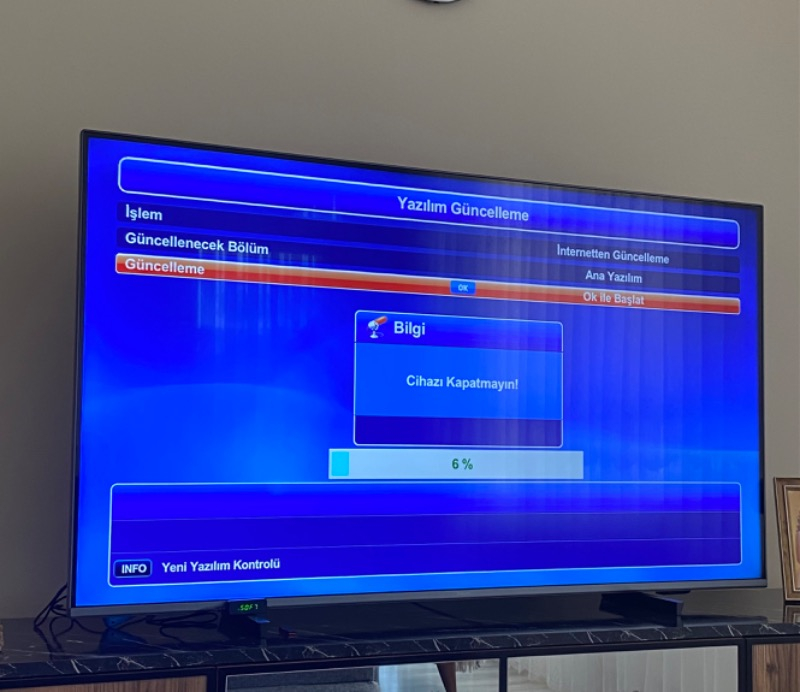 Next 2000 Wifi Çanaklı - Çanaksız Dahili Wi-Fi Full Hd Uydu Alıcı