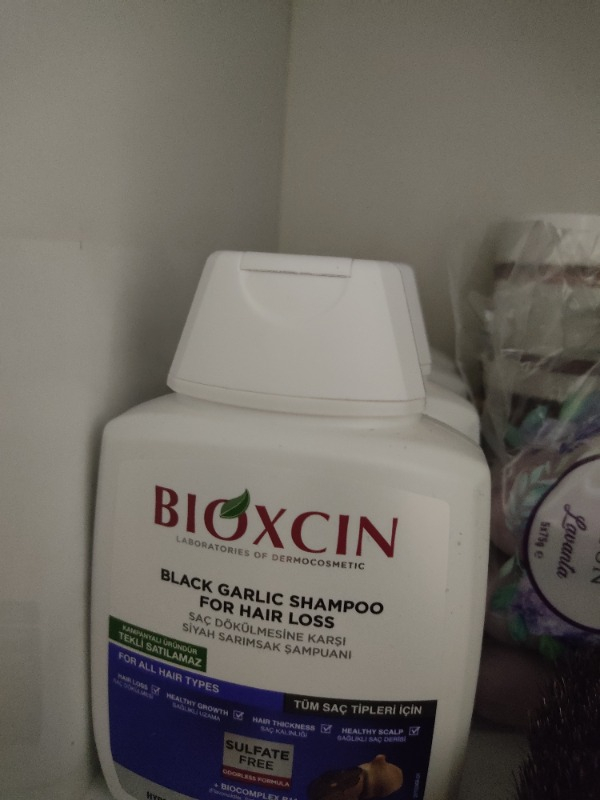 Bioxcin Siyah Sarımsak Şampuanı 3 al 2 öde (3x300ml)