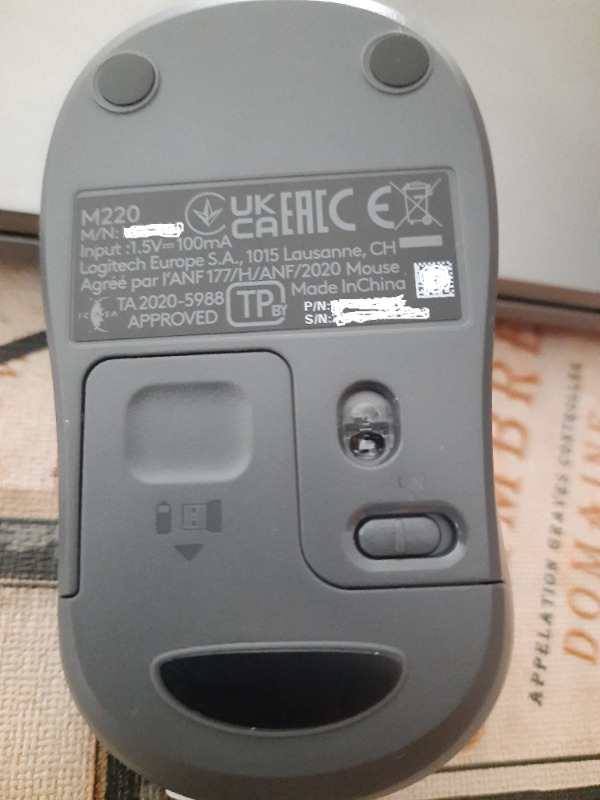 Logitech M220 Sessiz Kompakt Kablosuz Mouse - Siyah
