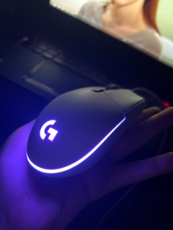 Logitech G G102 LIGHTSYNC RGB Aydınlatmalı 8.000 DPI Kablolu Oyuncu Mouse - Beyaz