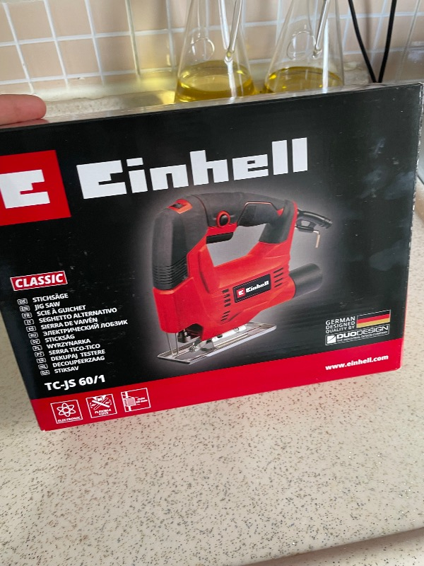Einhell Dekupaj Testere TC-JS 60/1 (düşük titreşim, devir kontrol elektroniği, aletsiz testere bıçağı değişimi, 45° açıya kadar kesim için açılı testere ayağı) - 4321135