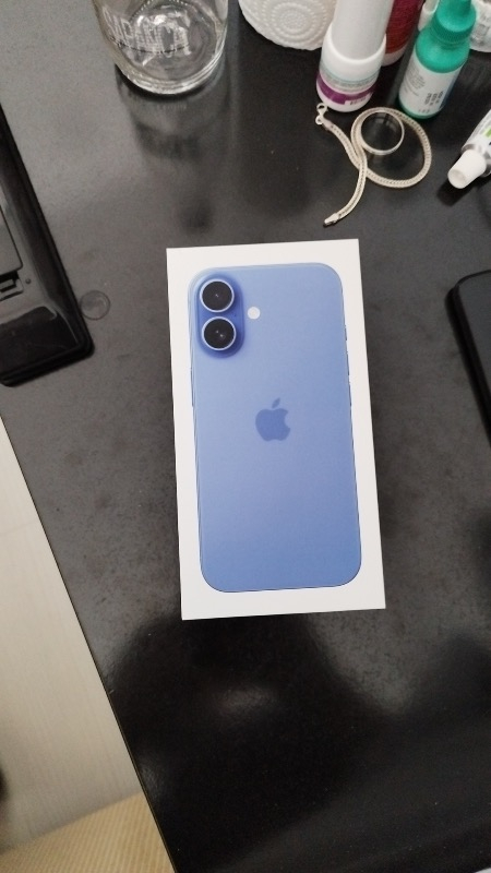 iPhone 16 128GB Lacivert Taş