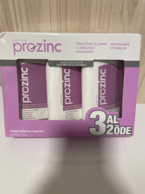 Prozinc Arındırıcı Şampuan Yağlı Ve Kepekli Saçlar Için Günlük Kullanım Şampuanı 3x300ml