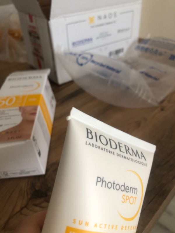 Bioderma Photoderm SPOT SPF50+ Yüksek Korumalı Yüz ve Vücut Güneş Kremi 150 ml