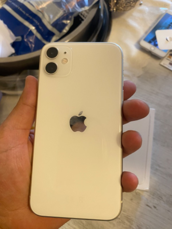 iPhone 11 64 GB