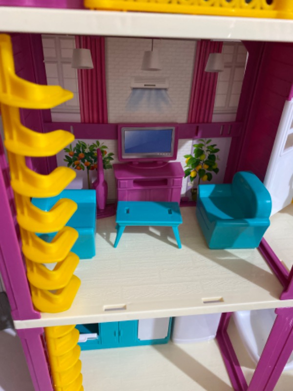 Lola#nın Tatil Evi