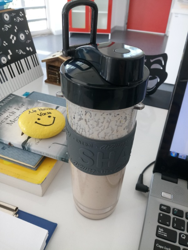 Arzum AR1032 Shake’N Take Kişisel Blender - Siyah