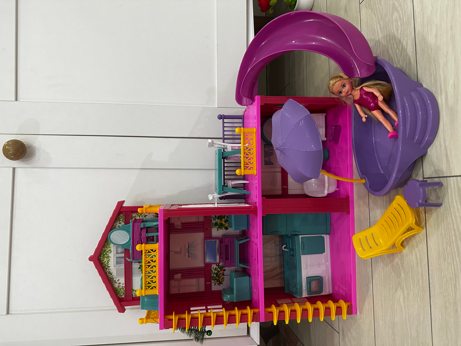 Dede Lola'nın Tatil Evi