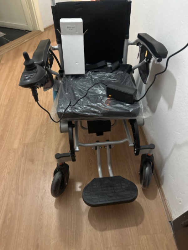 Respirox BC-EA8000 Akülü Tekerlekli Sandalye