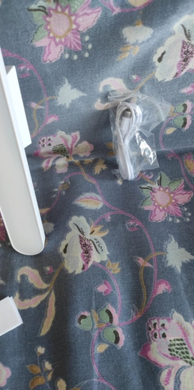 Viko 2 Metre Kablolu Topraklı Çocuk Korumalı Üçlü Priz Beyaz Renkli Güvenli Tasarım