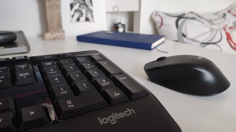 Logitech MK345 Kablosuz Türkçe Klavye Mouse Seti - Siyah