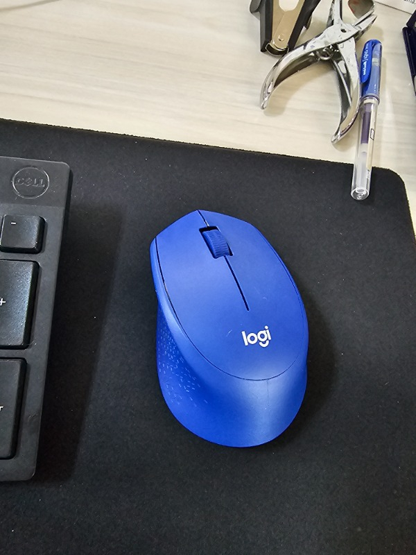 Logitech M330 Sessiz Kablosuz Optik Mouse - Mavi