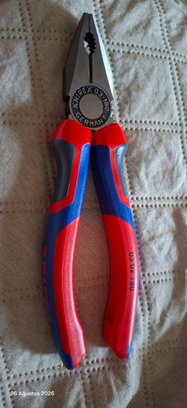 KNIPEX 03 02 180 Kombine Pense 180 mm