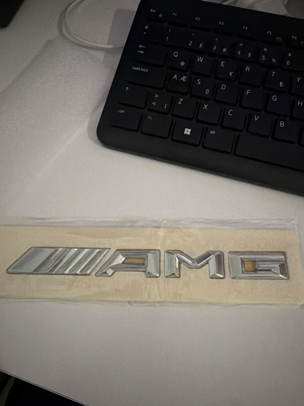 Mercedes Amg Yazı Yeni̇ Model