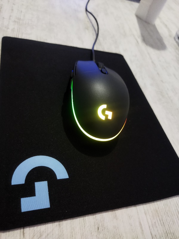 Logitech 910-005823 G102 LightSync Black 8000DPI 6 Tuş Optik RGB Siyah Kablolu Gaming (Oyuncu) Mouse