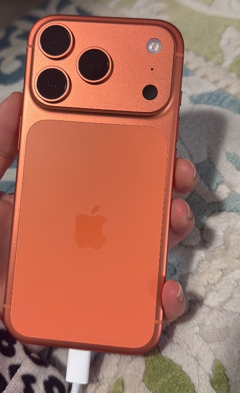 Apple iPhone 17 Pro 256 GB Kozmik Turuncu