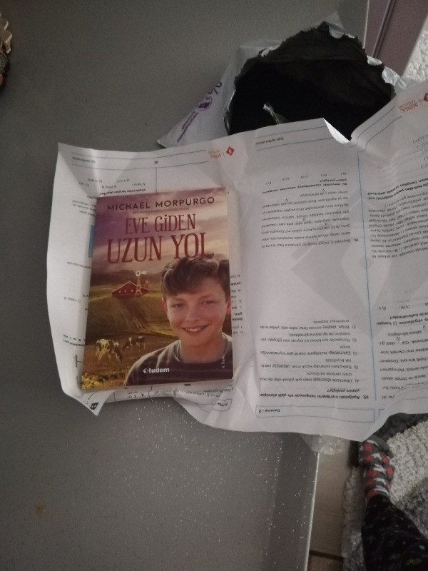 Eve Giden Uzun Yol - Michael Morpurgo