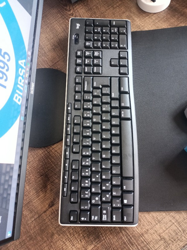 Logitech K270 Tam Boyutlu Kablosuz Türkçe Klavye - Siyah
