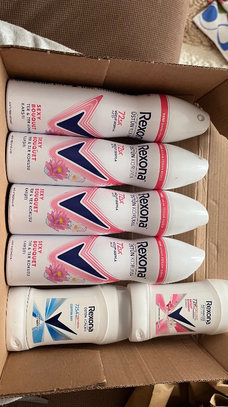 Rexona Kadın Sprey Deodorant Sexy Bouquet 72 Saat Kesintisiz Üstün Koruma 150 ml