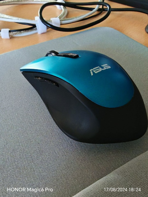 Asus WT425 Kablosuz Optik Sessiz Tıklama Özellikli Mavi Mouse