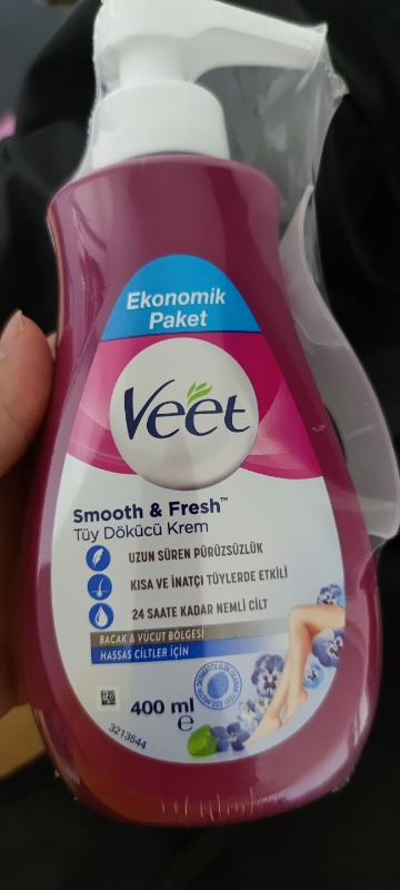 Veet Tüy Dökücü Krem Bacak & Vücut Bölgesi Hassas Ciltler 400 ml