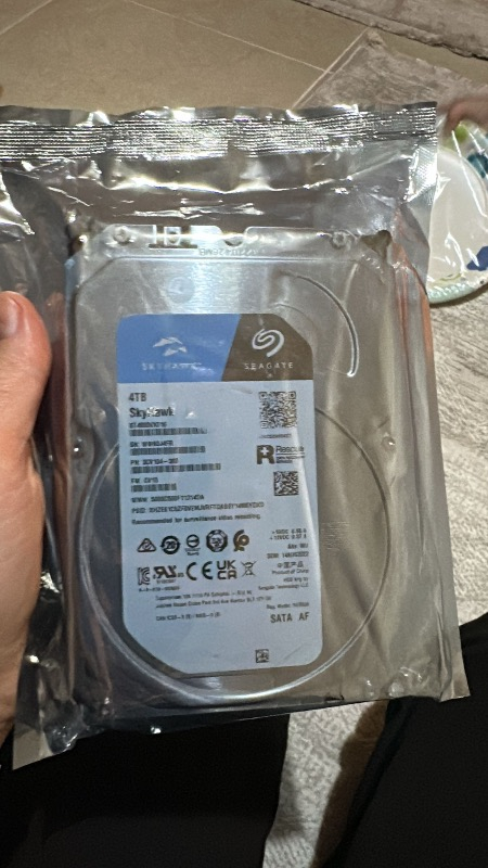 Seagate 4TB Skyhawk RV ST4000VX016 3.5" 5900Rpm 256 MB 7x24 Güvenlik Hdd (Resmi Distribitör Ürünü)
