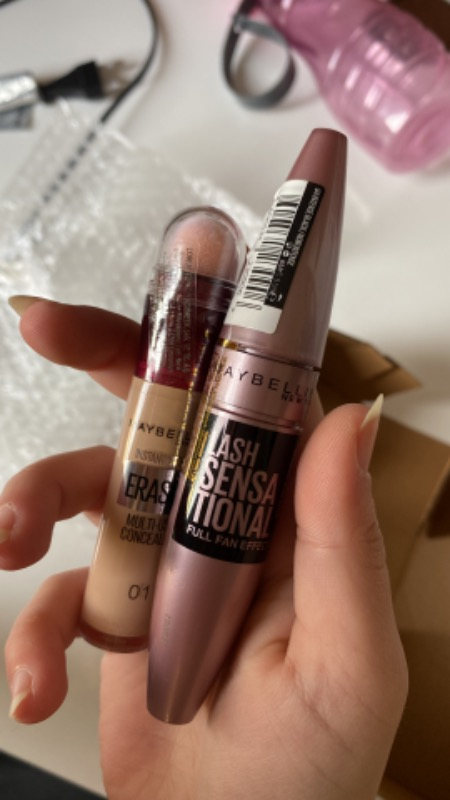 Maybelline New York Instant Anti Age Eraser Kapatıcı - 01 Light