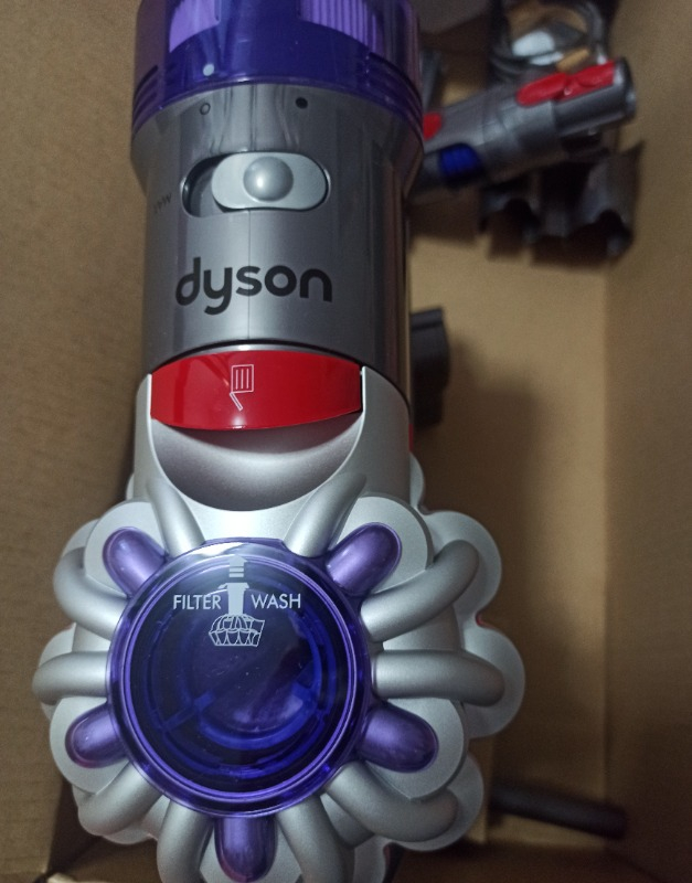 Dyson V8 Absolute (Gümüş/nikel)