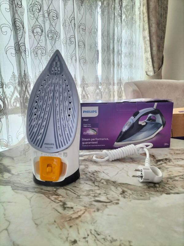 Philips DST7020/20 Buharlı Ütü