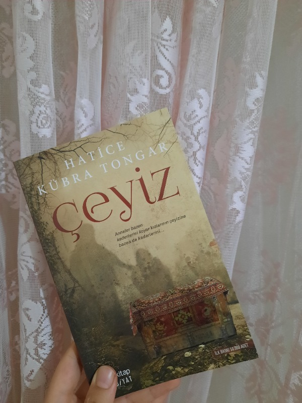 Çeyiz - Hatice Kübra Tongar