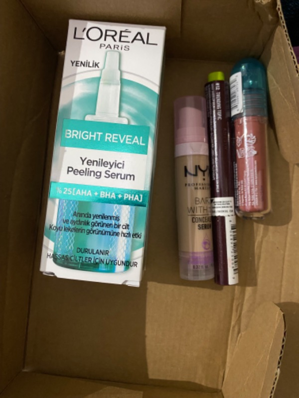 NYX Professional Makeup Bare With Me Kapatıcı Serum 2.5 Medium Vanilla Concealer