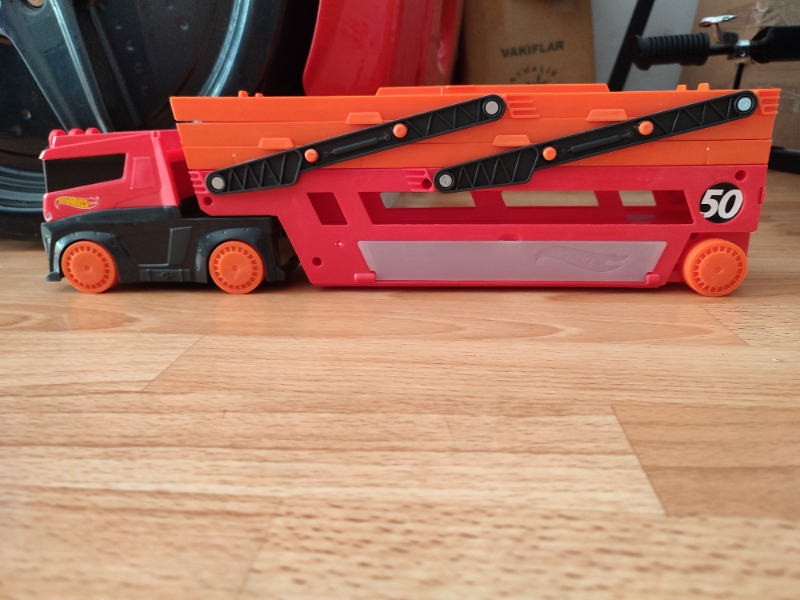 Hot Wheels Mega Mega Tır Turuncu, 50 Araç Kapasiteli, Rampalı GHR48