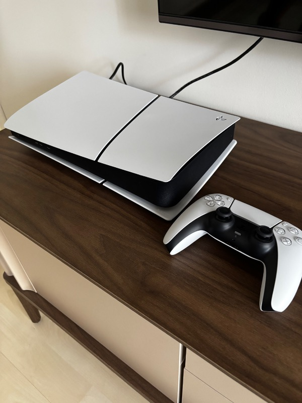 Sony Playstation 5 Slim Digital 825 GB (İthalatçı Garantili )