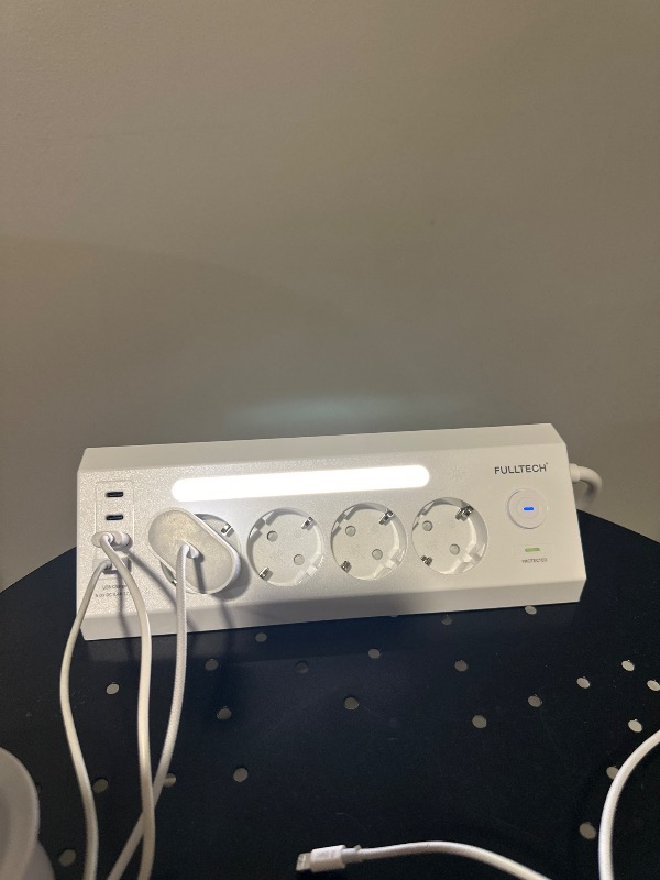 Fulltech Ftr-22 Gece Lambalı Akım Korumalı Çoklu Priz - Beyaz