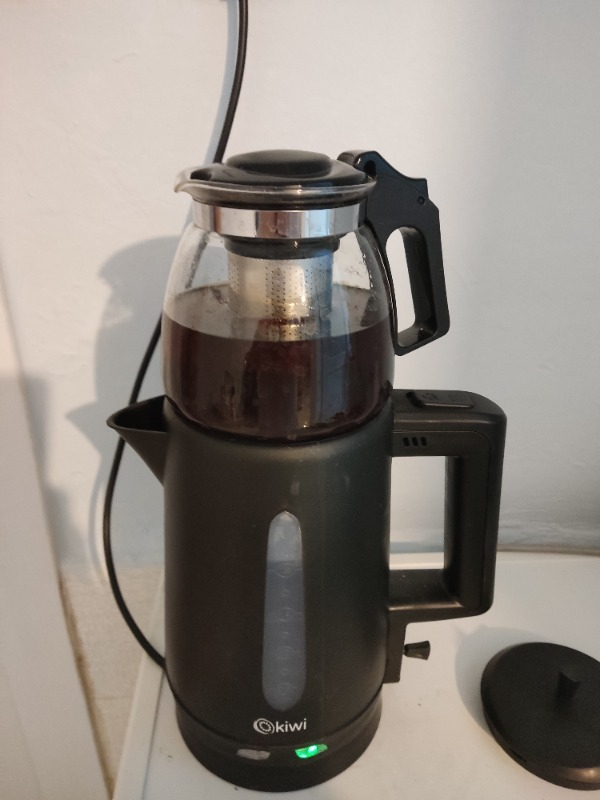 Kiwi KTM-2907 2200 W Cam Demlikli Çay Makinesi