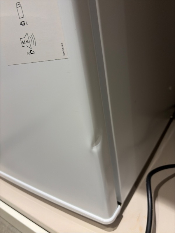 Dijitsu DB50 50 lt Kapasiteli Mini Buzdolabı Büro Tipi Enerji Sınıfı F Dondurucu Bölmeli