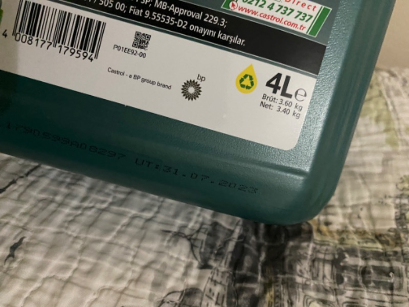 Castrol Magnatec 10W-40 A3/B4 Benzinli Araçlar için 4 Litre Motor Yağı ( Üretim Yılı: 2023 )