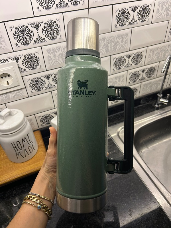 Stanley Termos The Legendary Classic Bottle 1.9L / 2.0QT Yeşil