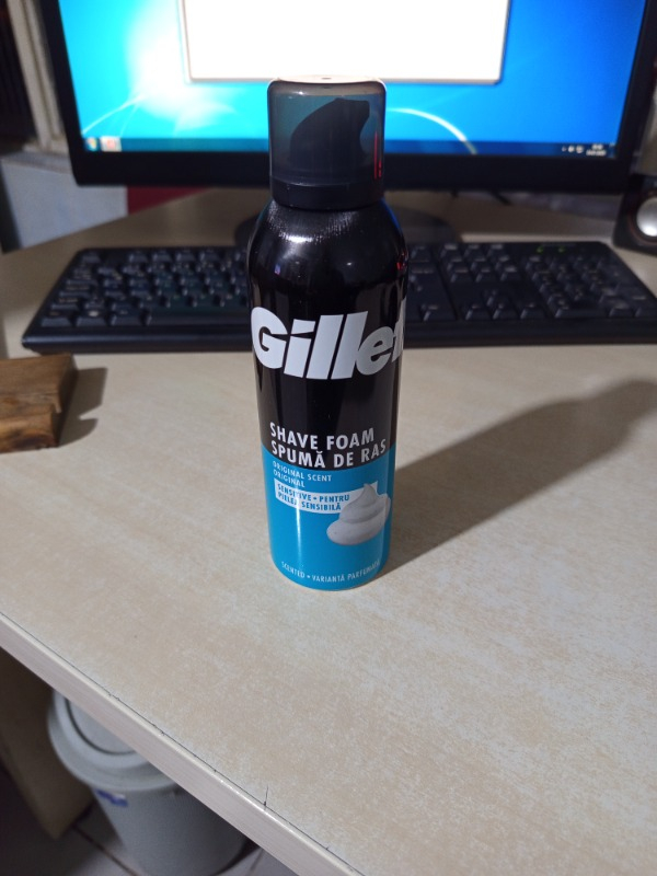 Gillette Hassas 200 ml Tıraş Köpüğü