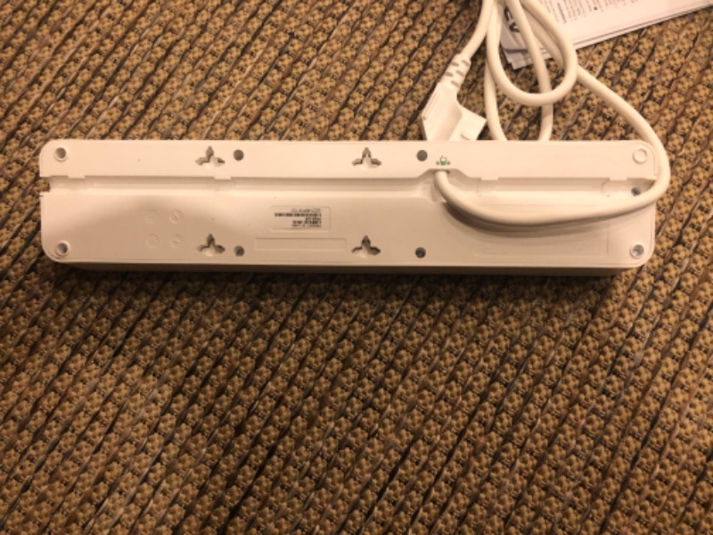 Schneider Electric APC 5'li Akım Korumalı Priz PM5-GR