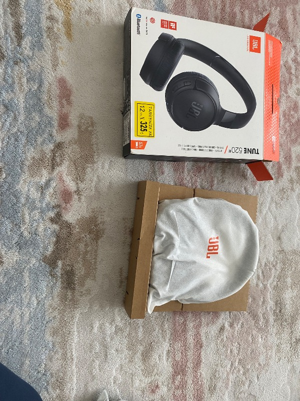 Jbl Tune 520BT Siyah Kulak Üstü Bluetooth Kulaklık Aktif Gürültü Önleme Özelliği ile